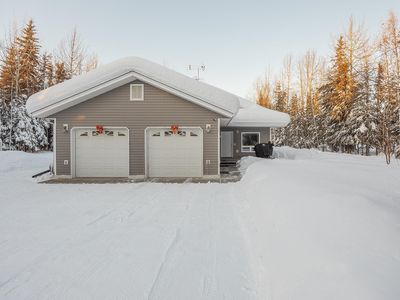 2324 Moonlight Dr, North Pole, AK, 99705