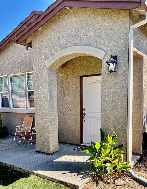 1st image of 568 Mission De Oro Dr