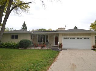 1816 Centre Sq, Moorhead, MN 56560