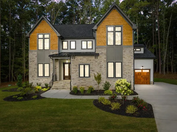 290 Hidden Lake Dr, Youngsville, NC 27596