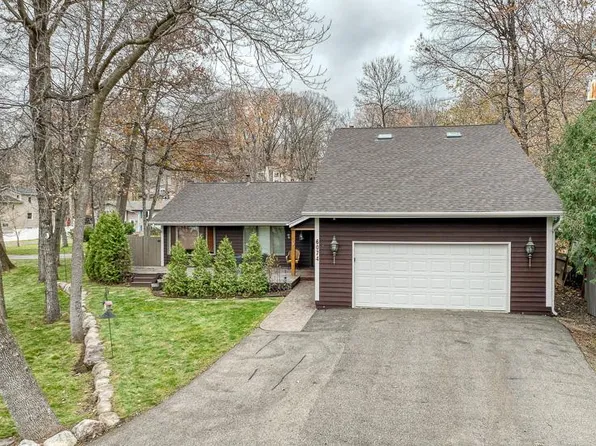 6074 Ridgewood Rd, Mound, MN 55364