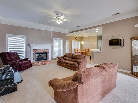 4th image of 3712 Bridle Trails Ct