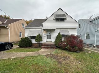 15717 Rockside Rd, Maple Hts, OH 44137