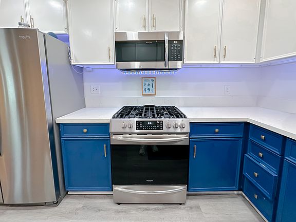2nd image of 4302 Collwood Ln