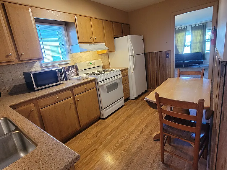 98 Westview Ter — Photo 11