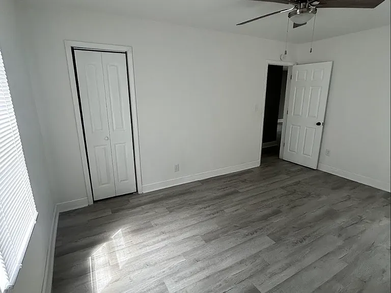 4230 Connecticut St — Photo 20