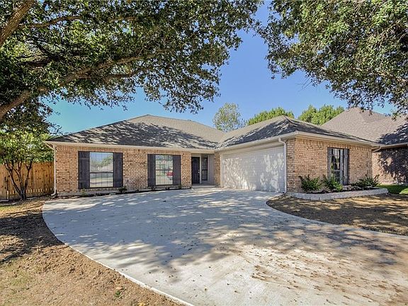 2nd image of 4817 Creekridge Pl