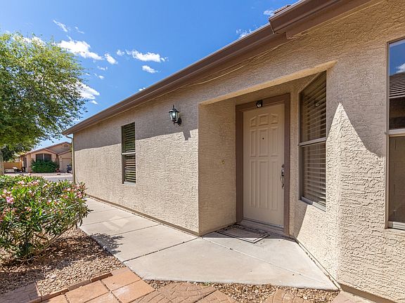 3rd image of 2288 E Arabian Dr