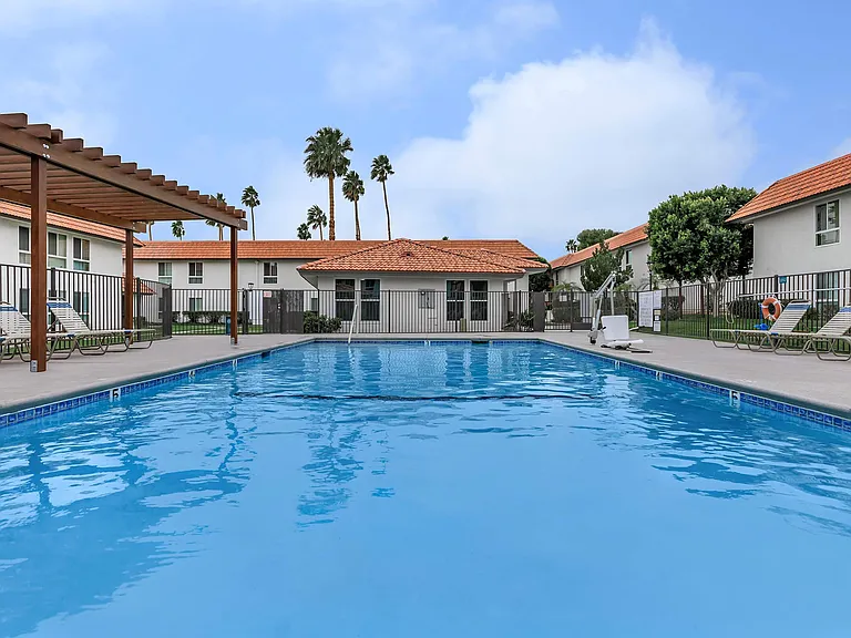 Pacific Palms — Photo 17