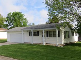 602 Quinn St, Aplington, IA 50604