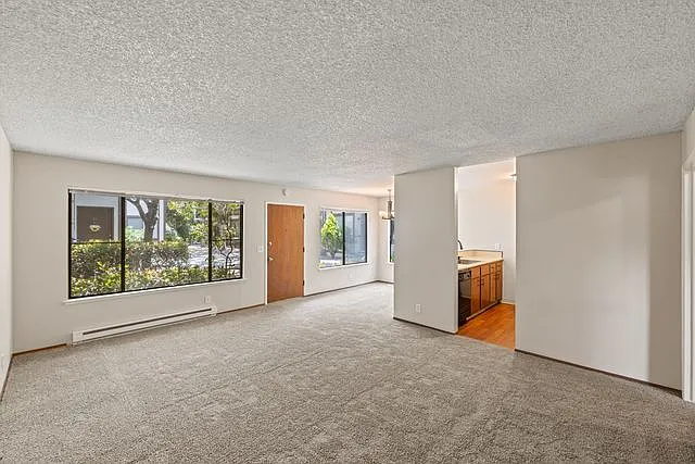 Park Plaza Apartments — Photo 19