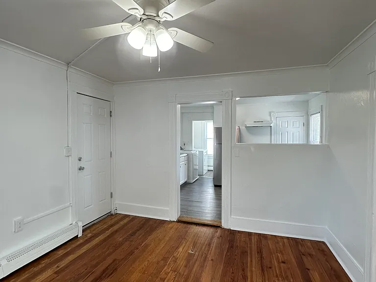 35 Maud St #2 — Photo 9
