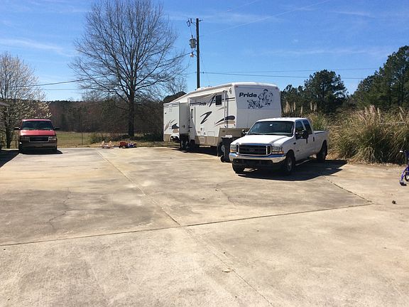 3rd image of 130 Dogwood Trl