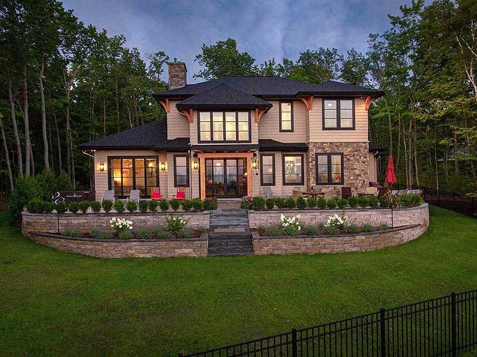 1st image of 11649 Summerhill Way
