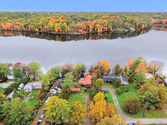 4th image of 36 Kerry Forest Dr