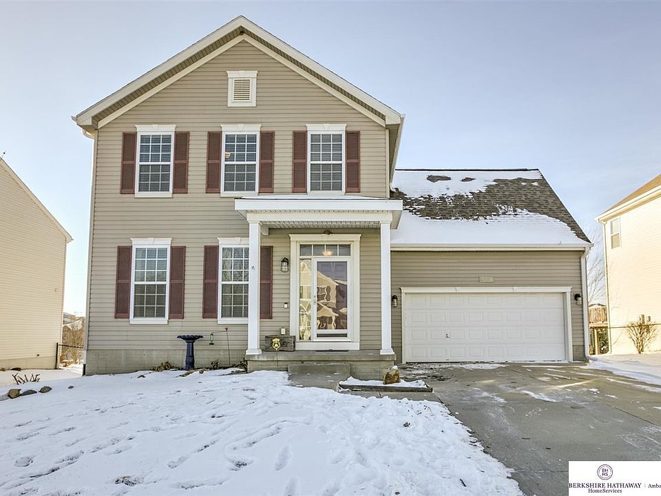 1st image of 2314 Walnut Creek Dr