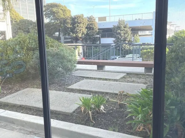 (undisclosed Address), Emeryville, CA 94608