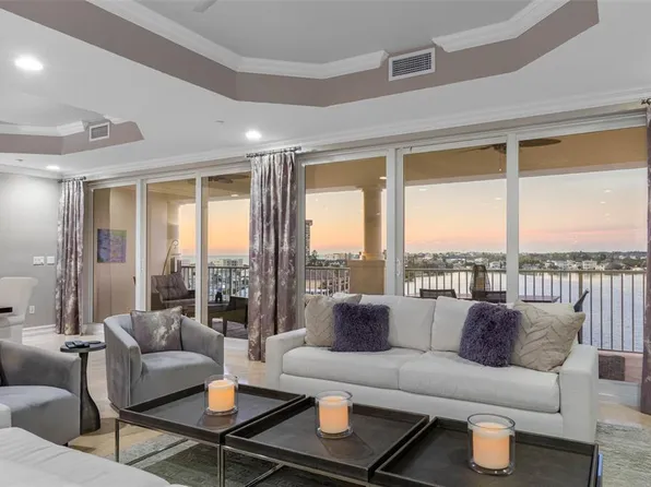 17717 Gulf Blvd APT 702, Redington Shores, FL 33708