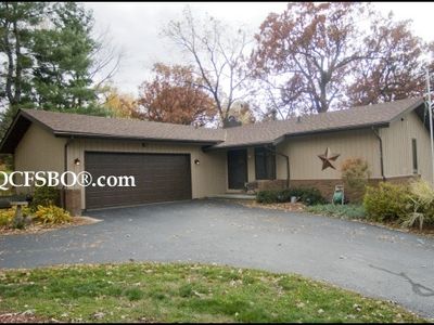 27934 229th St, Le Claire, IA, 52753