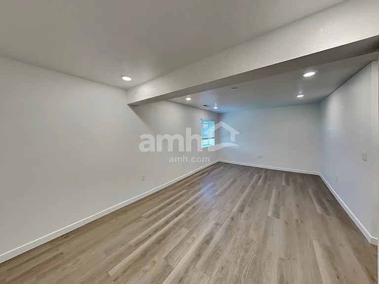 26132 E Calhoun Cir — Photo 6