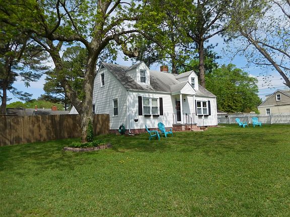 2nd image of 520 Elmhurst Ln