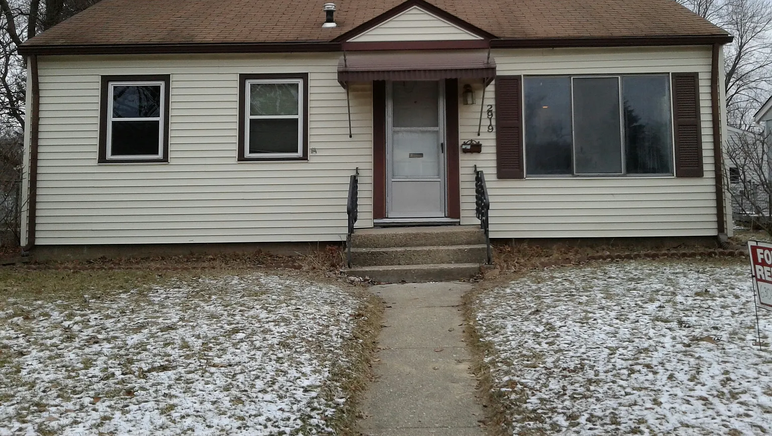 2919 Custer Ave photo 1