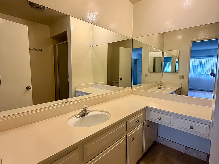 8161 Manitoba St #2 — Photo 16