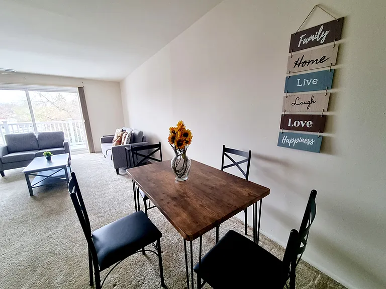 46 Township Line Rd — Photo 7