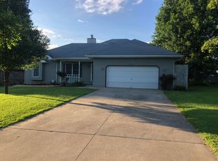 3229 W Erie St, Springfield, MO 65807