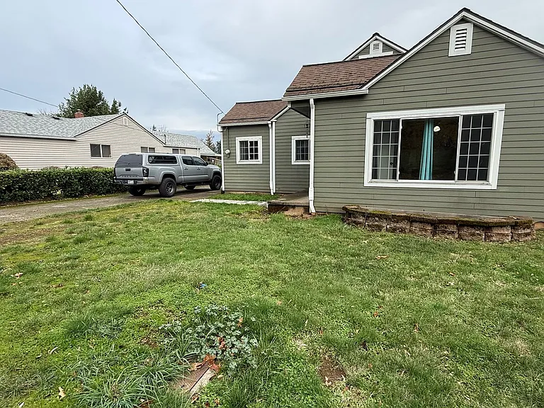 2800 SE 115th Ave — Photo 2