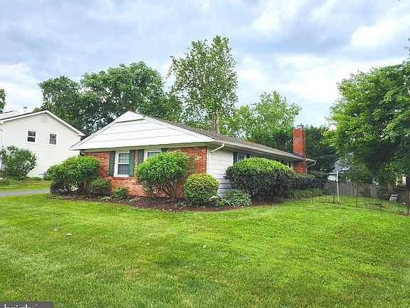 3rd image of 13211 Pennerview Ln