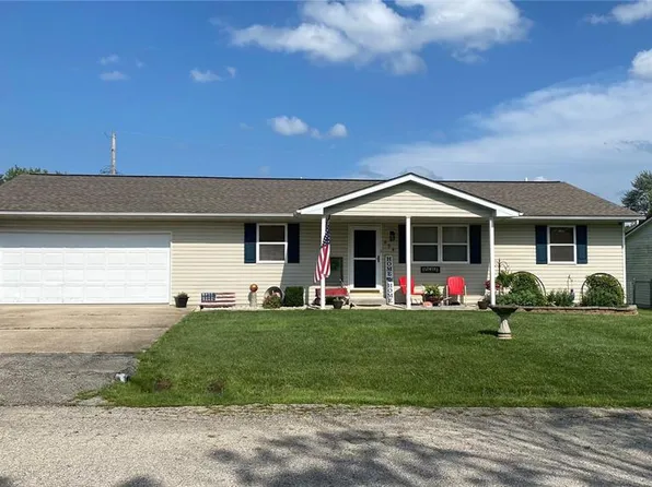 634 Saint Dennis St, Saint James, MO 65559