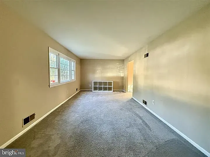 34th Ave, College Park — Photo 3