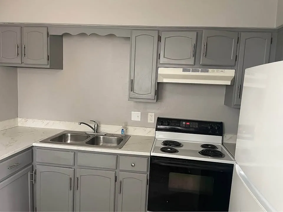 3 bed, 1500 sqft, $1,475 — Photo 2