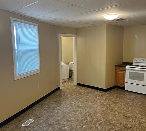 3rd image of 111 Brandt St #A