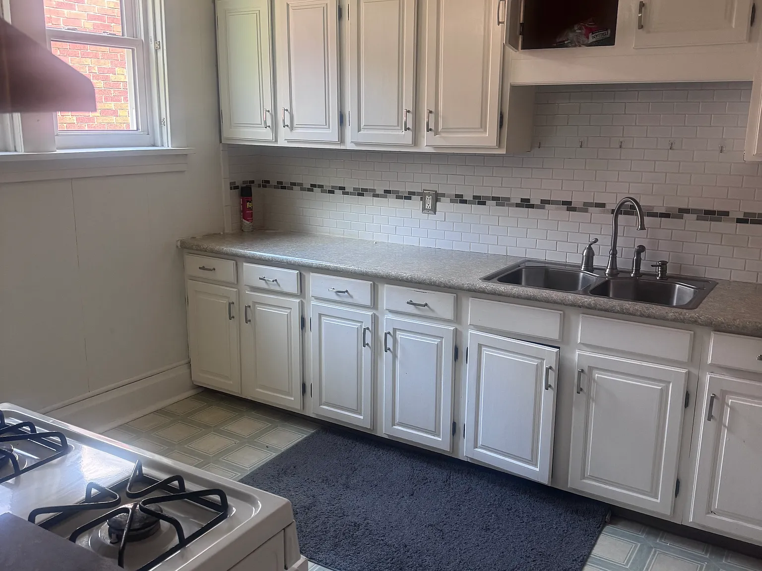 3 bed, 1320 sqft, $1,400 — Photo 4