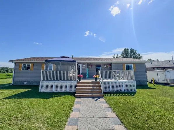 25 Keystone Pl, Whitecourt, AB T7S 0B2