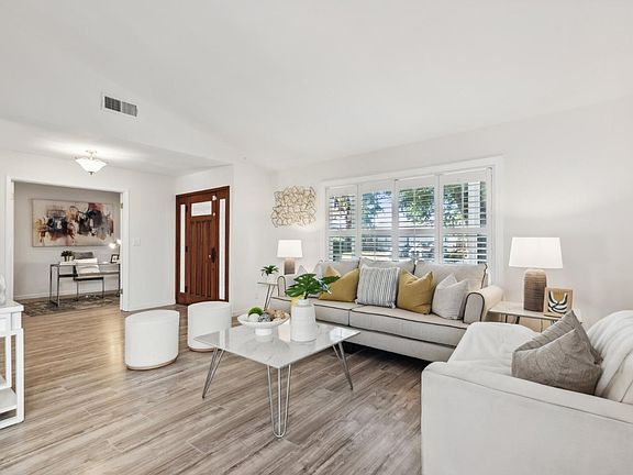 4th image of 692 Albion Dr