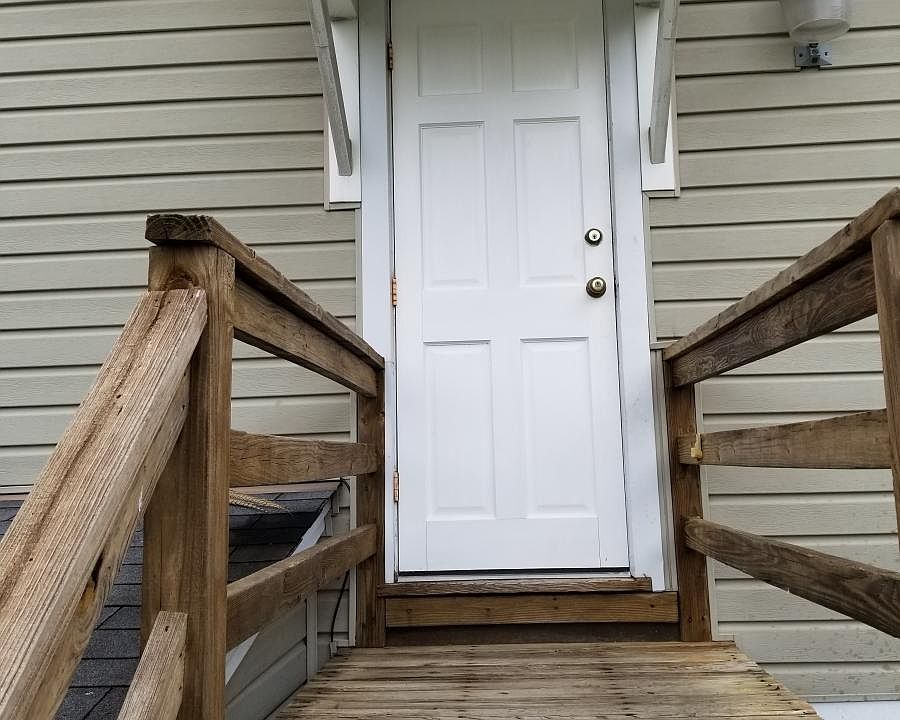 One of 2 entrances. Additional entrance in foyer.
