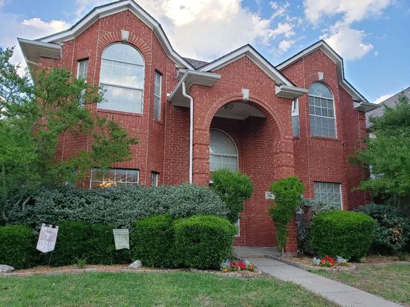 662 Andover Ln