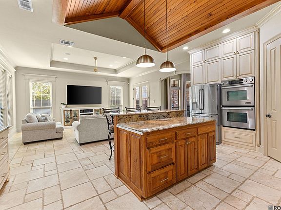 4th image of 3165 Grand Field Ave