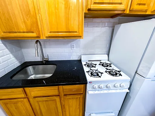 Rented by Voro New York | media 69