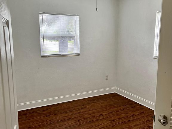 2nd image of 1561 Avocado Ave #1561