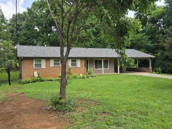 617 Greenwich Dr, Maryville, TN 37803