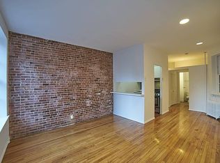 233 E 96th St APT 3RW, New York, NY 10128