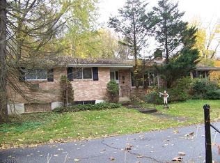 3 Birch Dr, Belvidere, NJ 07823