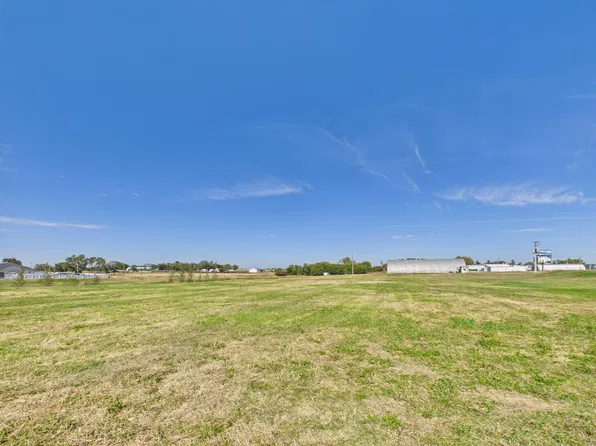 W 13th St, Minden, NE 68959