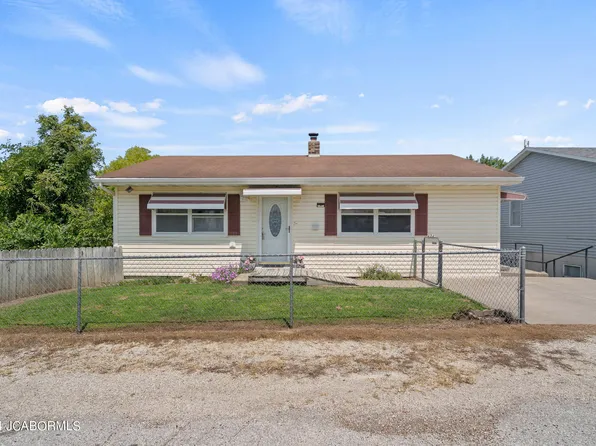 811 E Lincoln St, Linn, MO 65051