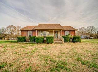 2033 Shawnee Ln, Greenbrier, TN 37073