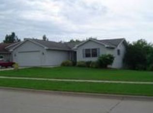 2380 Mulberry St, Coralville, IA 52241